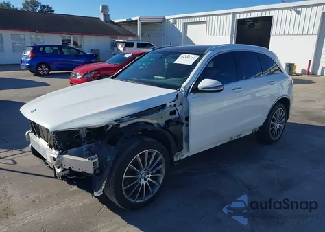 2016 Mercedes-Benz Glc 300 from USA, damaged, VIN WDC0G4JB8GF009422